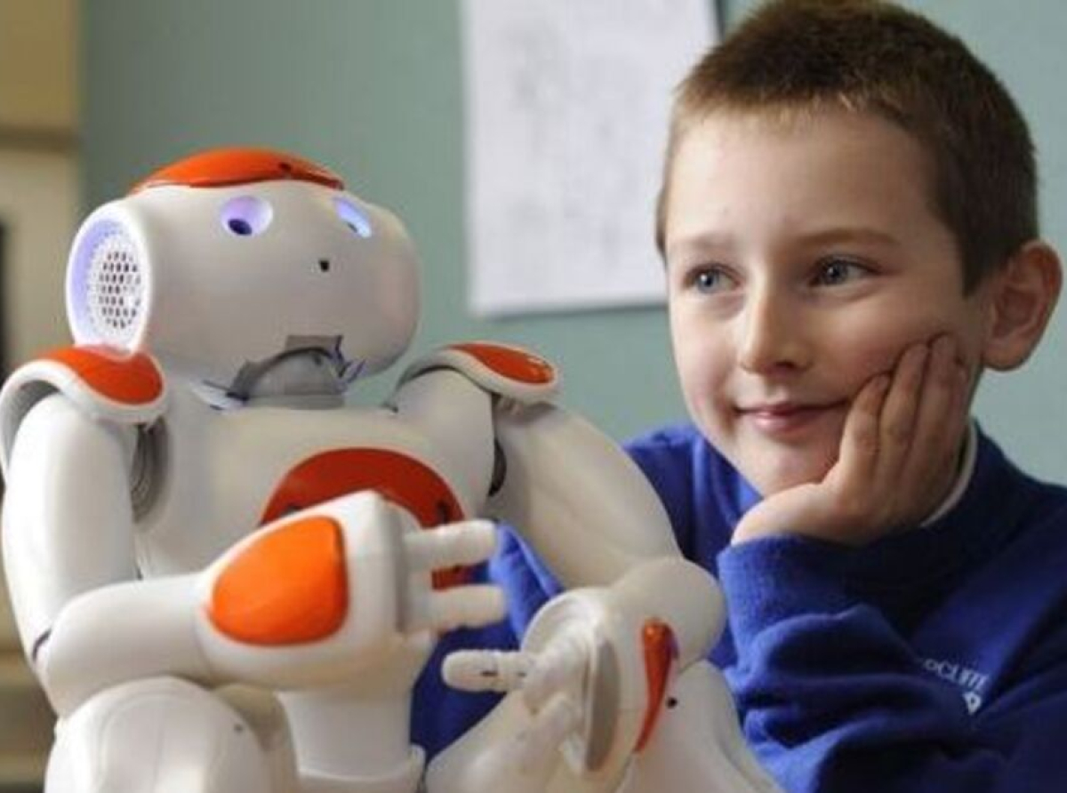 Biz Çocuğuz, Robot Değil!
