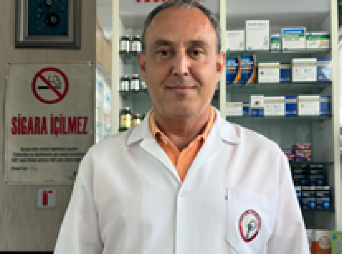 Eczacı Haluk Şatıroğlu